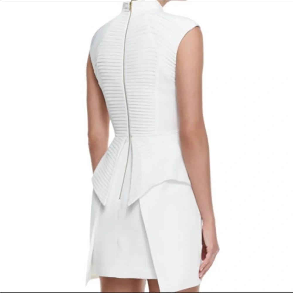 ✨ Moving sale 🚗- Cameo the Label White Slow Motion Mini Dress, Size M - Picture 3 of 12